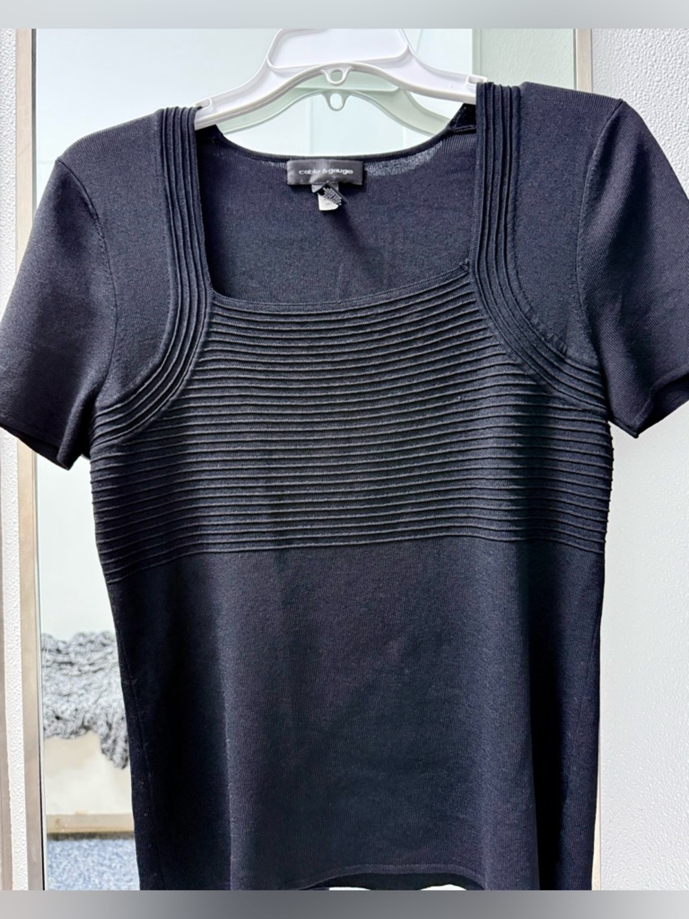 Cable & Guage Black Ribbed Square-Neck Short Sleeve Top (L)